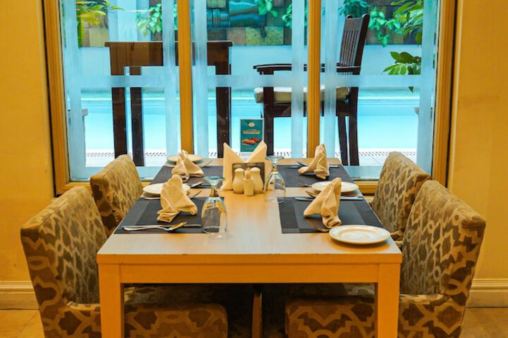 Dining 67 of 84