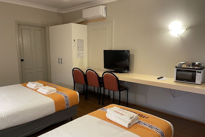Room 10 of 54