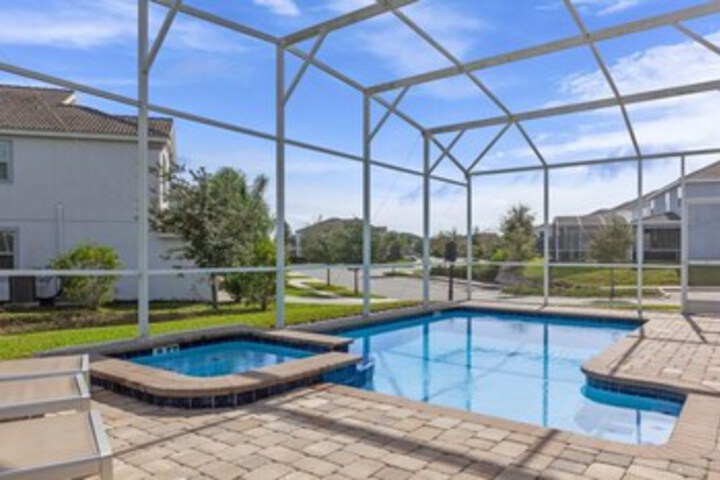Pool 157 of 216