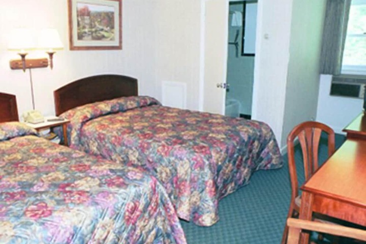 Room 2 of 9
