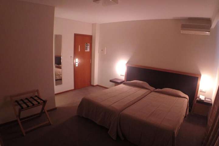 Room 17 of 43