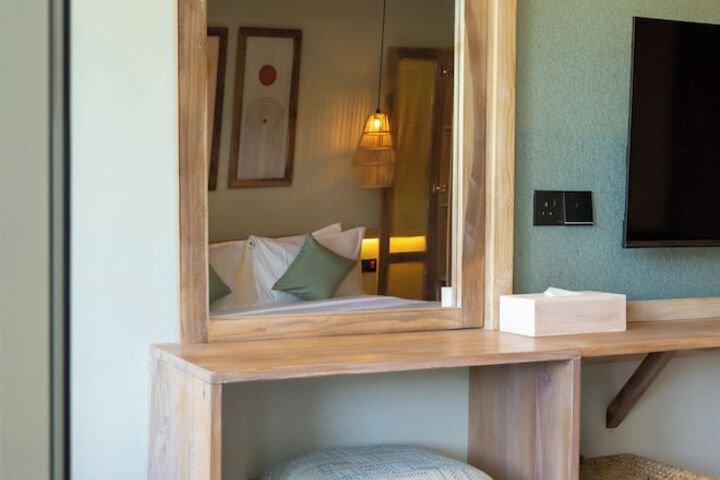 Room 48 of 222