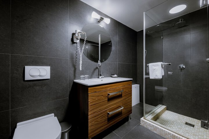 Room 34 of 56