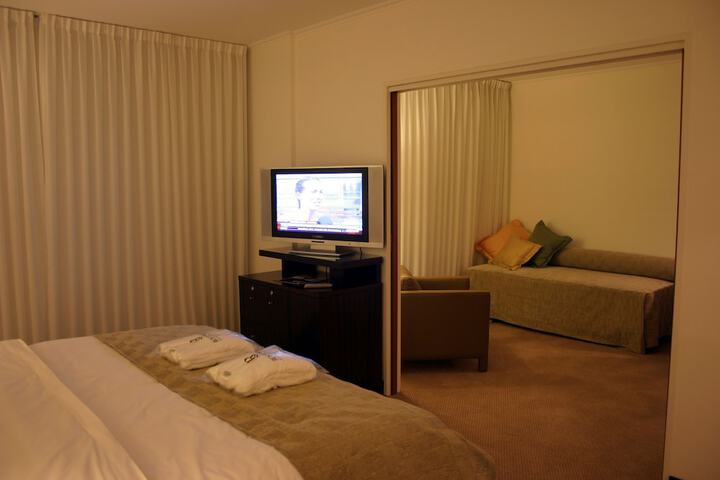 Room 28 of 81