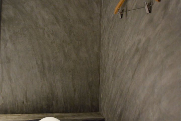 Room 21 of 46