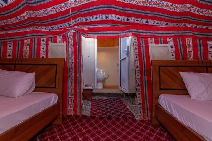 Room 5 of 31