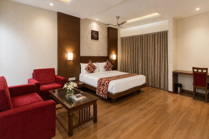 Room 8 of 31
