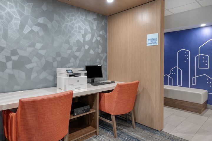 Business Center 39 of 45