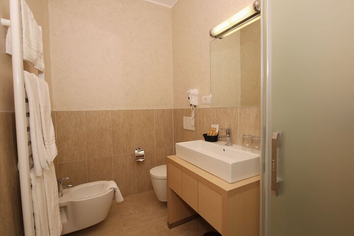 Room 34 of 55
