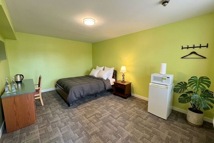 Room 13 of 52