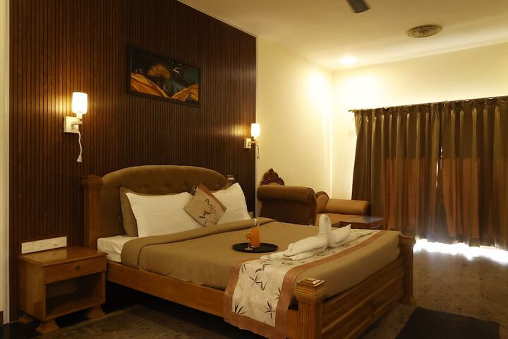 Room 37 of 100