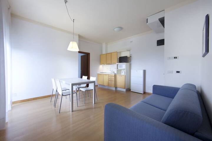 Room 6 of 36