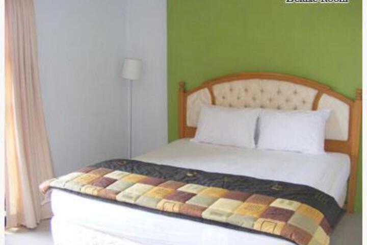 Room 3 of 6