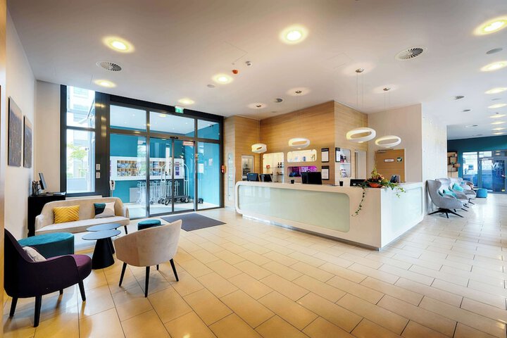 Guest Lobby