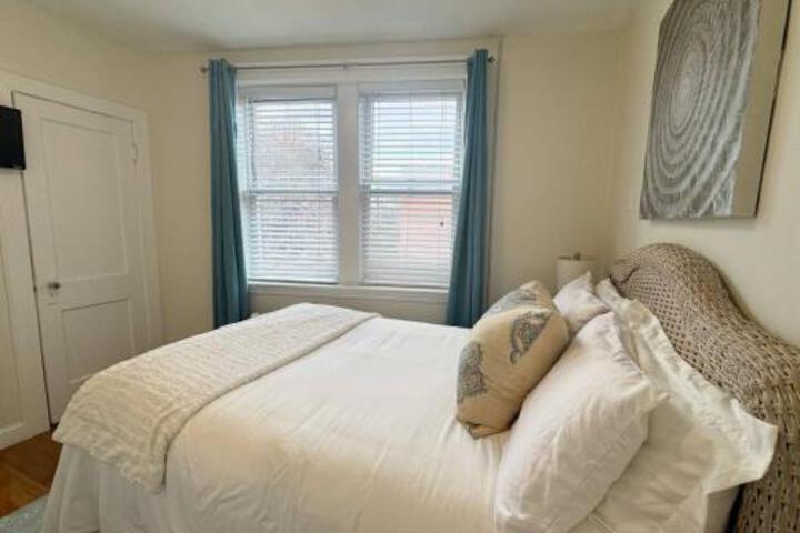 Longwood Medical one bed in Brookline, MA