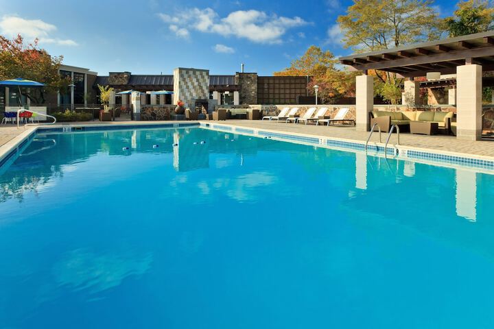 Pool 13 of 32
