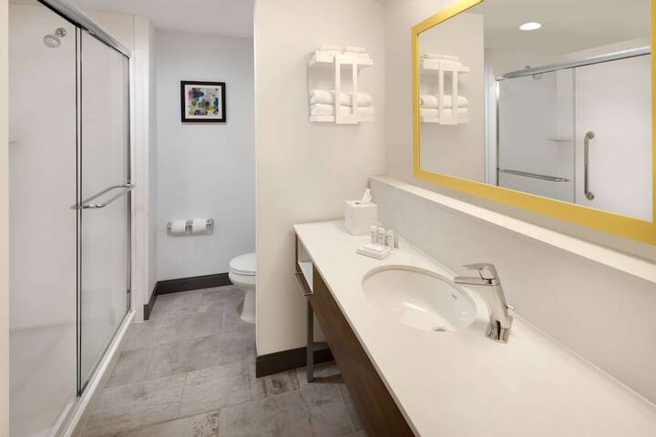 Bathroom shower
