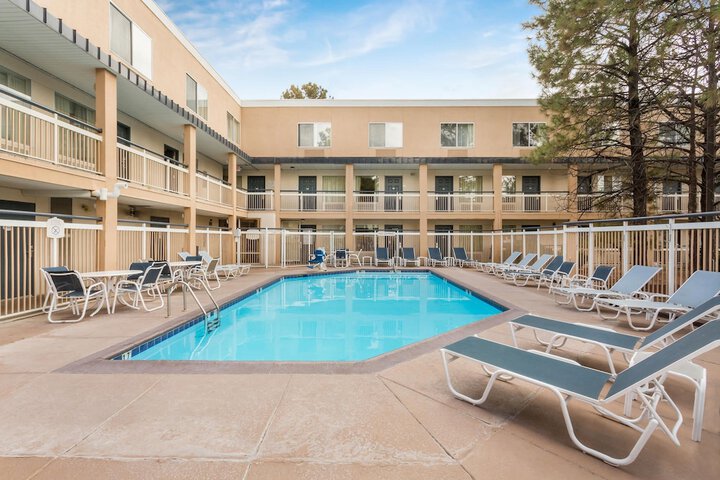 Hotel with Pool