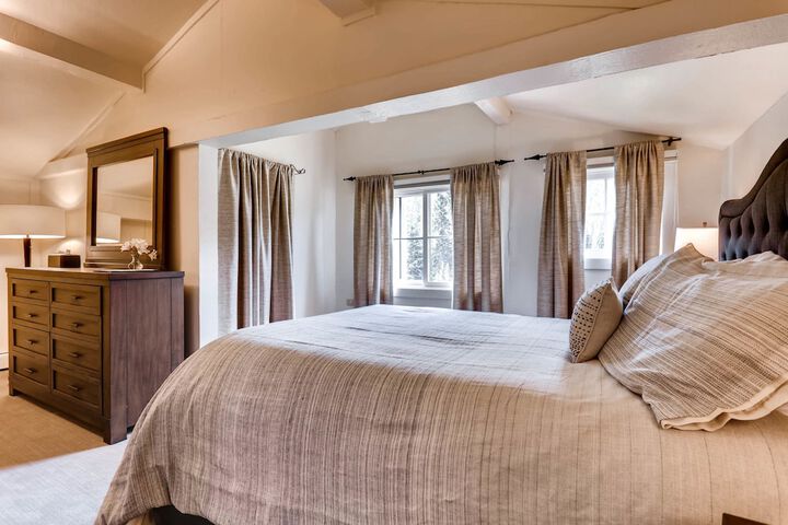 Room 20 of 48