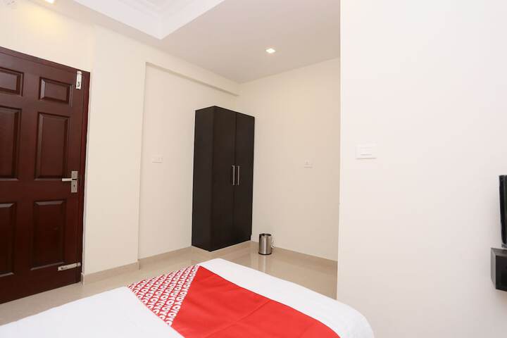 Room 37 of 60