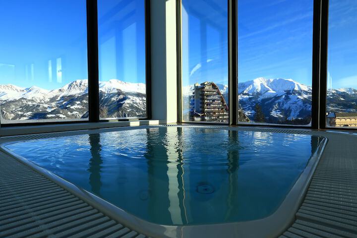 Hotel Pool