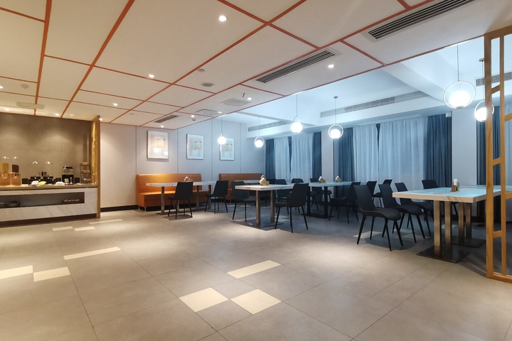FUNGEE Hotel (The First Affiliated Hospital of Univeristy of South China Shigu College, Hengyang)