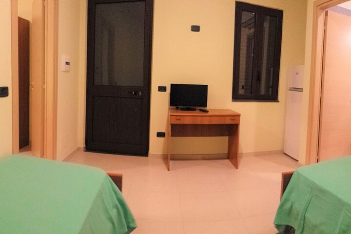 Room 8 of 52