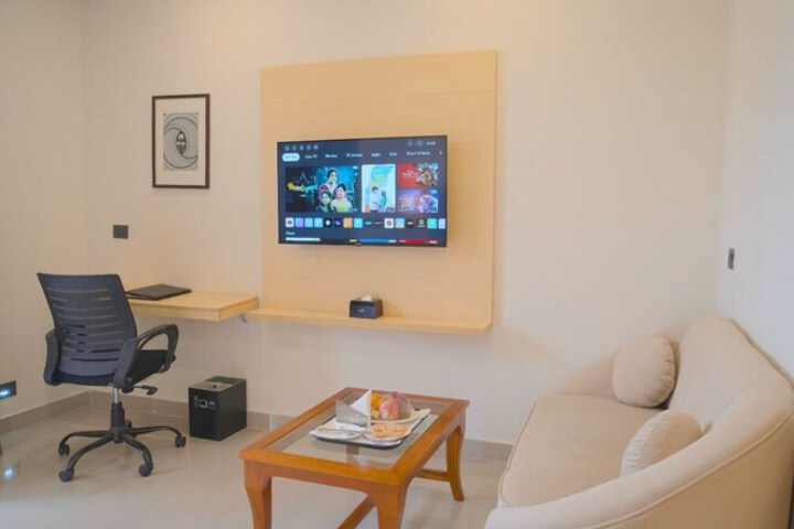 Room 17 of 35