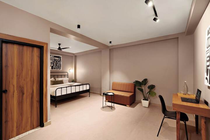 Room 21 of 40