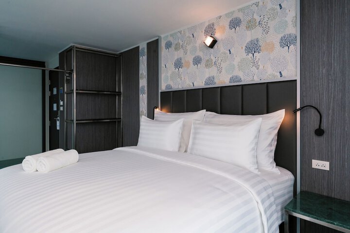 Room 52 of 138