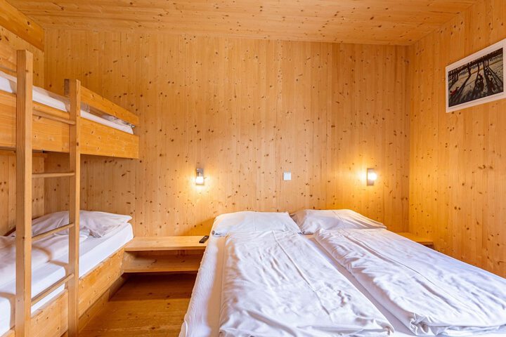 Room 8 of 41
