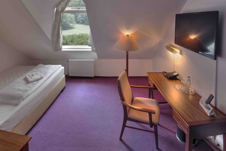 Room 5 of 51