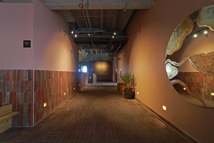 Hotel Interior 14 of 137