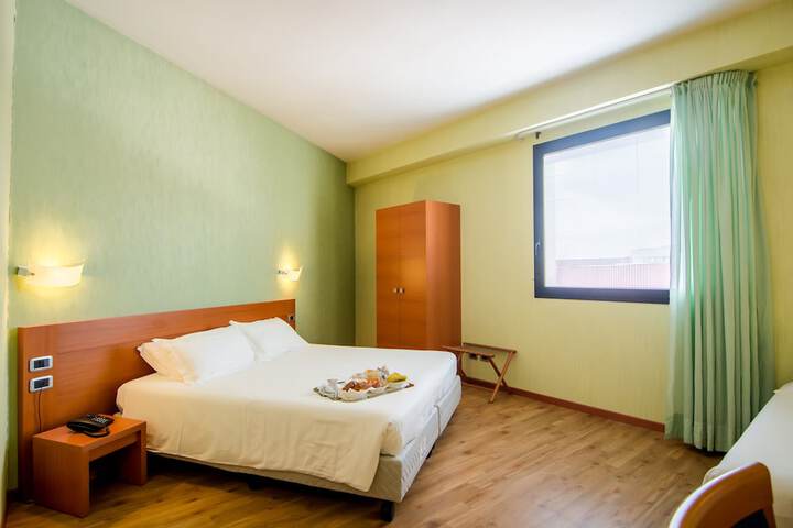 Room 6 of 41