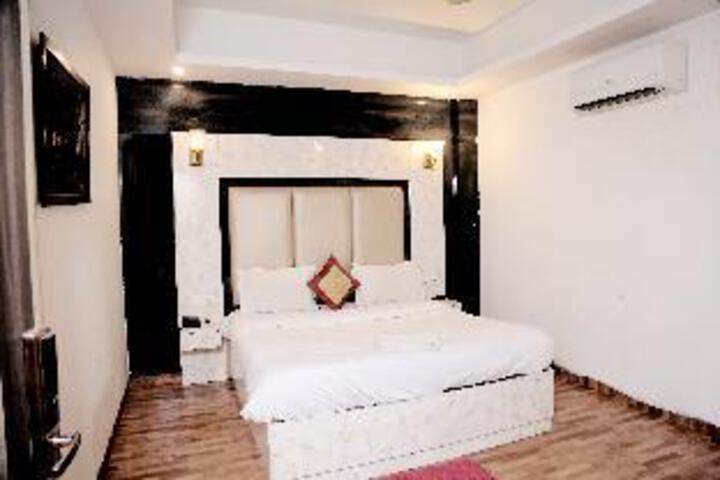 Room 7 of 21