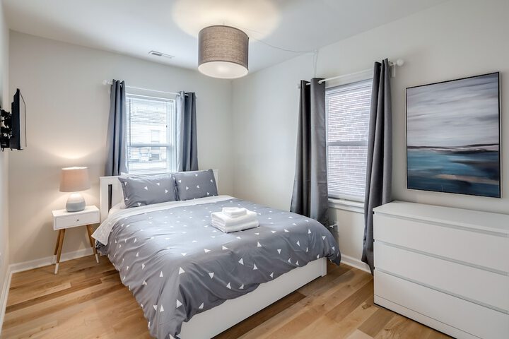Room 4 of 27
