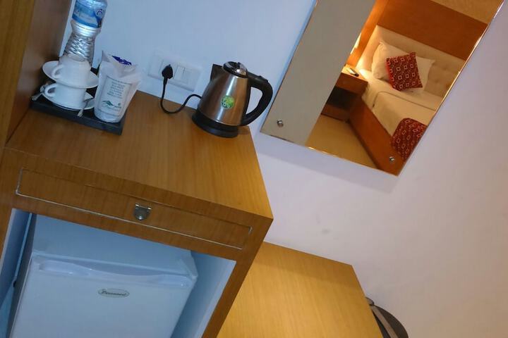 Room 9 of 117