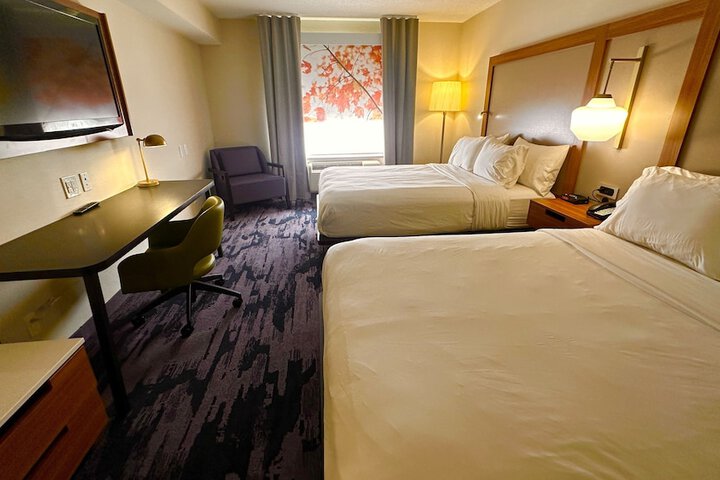 Room 11 of 74