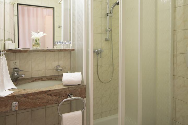 Bath Photo