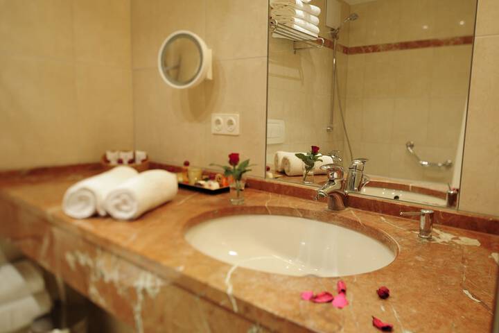 Room 40 of 62
