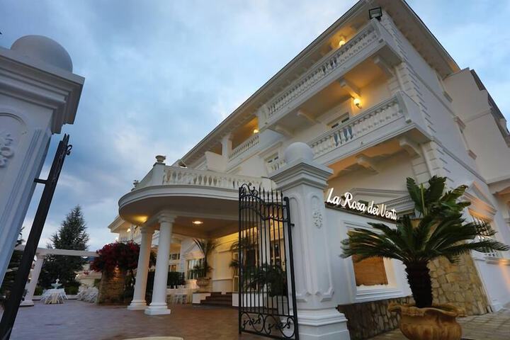 Hotel 52 of 62