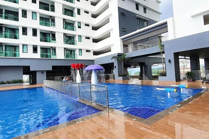 Pool 9 of 18
