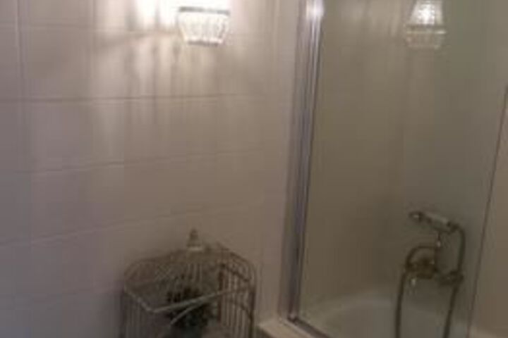 Room 2 of 15