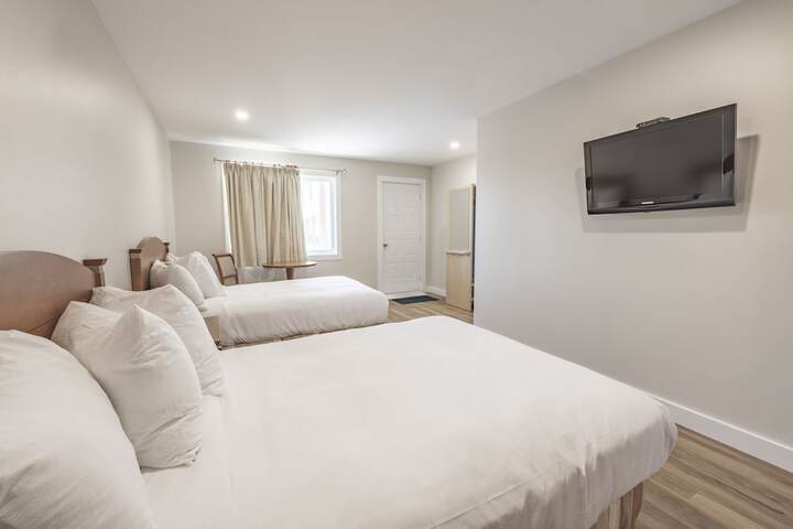 Room 15 of 118