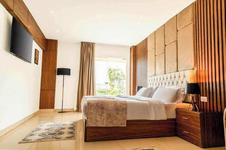 Room 5 of 26