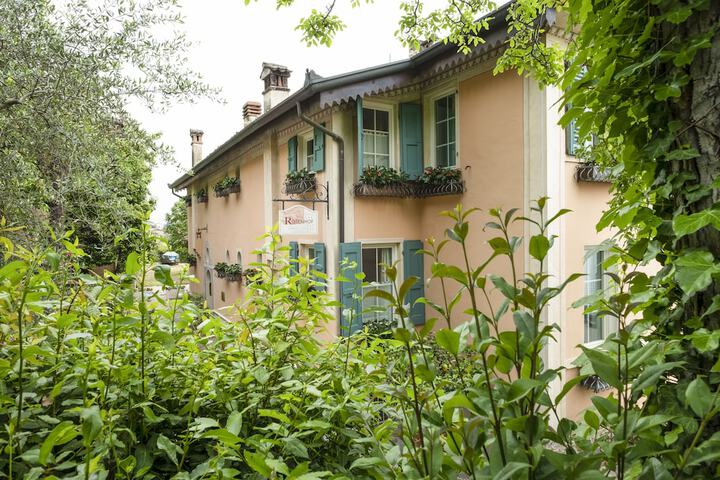 Hotel Villa Rosenhof 1893 in Gardone Riviera