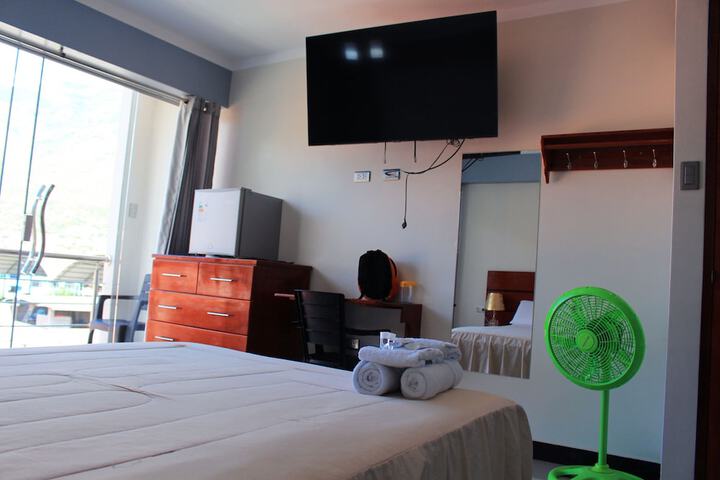Room 9 of 43