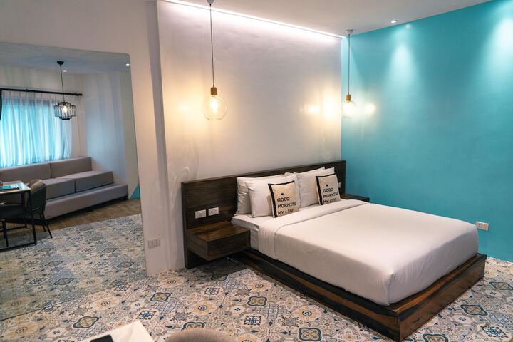 Room 13 of 65