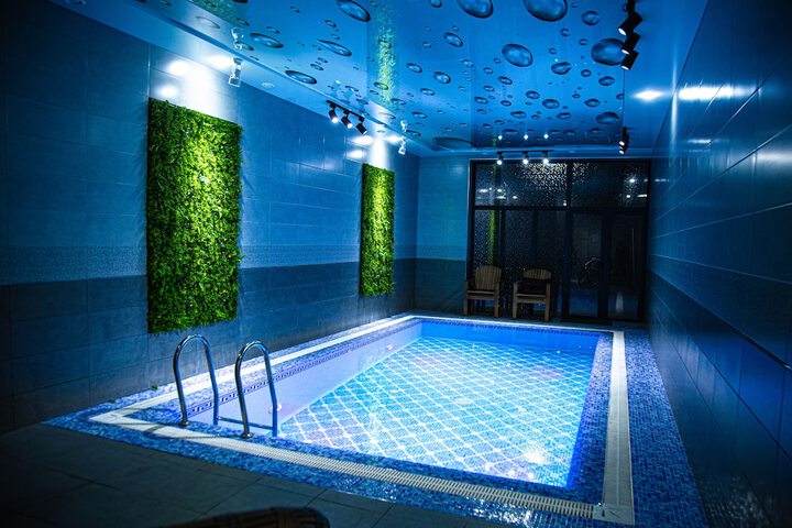 Pool 19 of 29