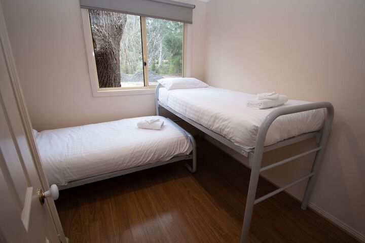 Room 27 of 224
